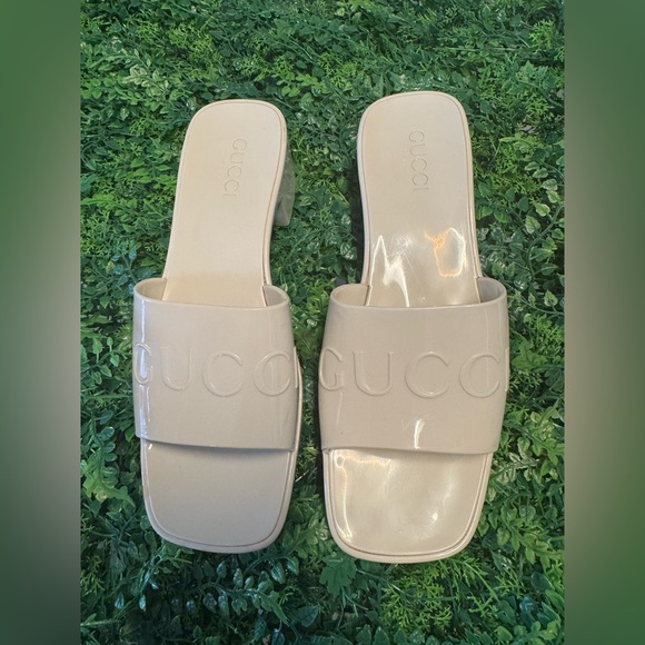 Gucci Chunky Rubber GG Logo Sandals Size 40, **10 USA** - Picture 1 of 5